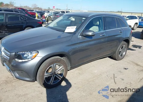 2019 Mercedes-Benz Glc 300 z USA, uszkodzony, nr VIN WDC0G4JB5KV131394
